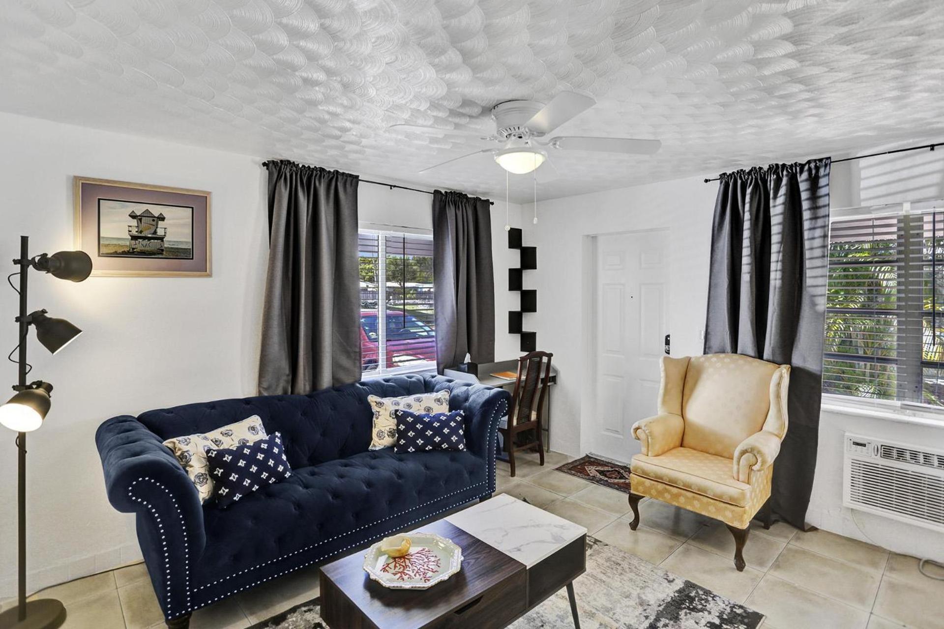 フォート・ローダーデールVictoria Park Regencyアパートメント 部屋 写真